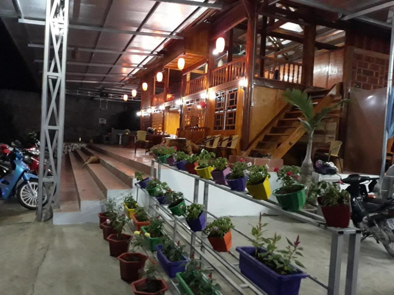 Son Thuy Homestay Ha Giang Esterno foto